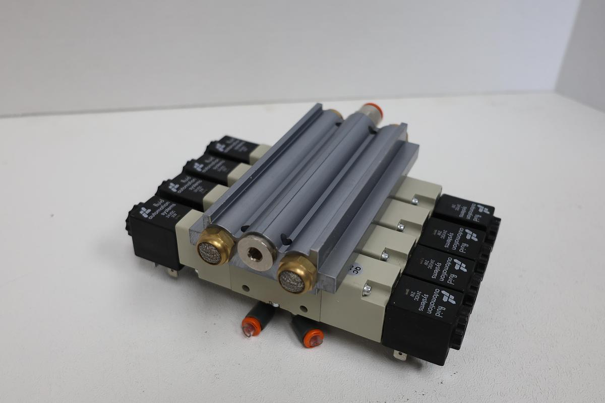 Used Metal Work Pneumatic Valve Manifold + Pneumatic Cylinder + Solenoid Valves – Fluid Automation Systems – 24VDC – 10 Bar GHA-188