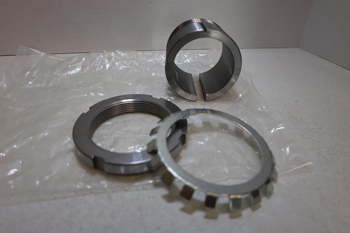 FSQ SNW15 x 2-7/16 Bearing Adapter Sleeve Locknut Washer New