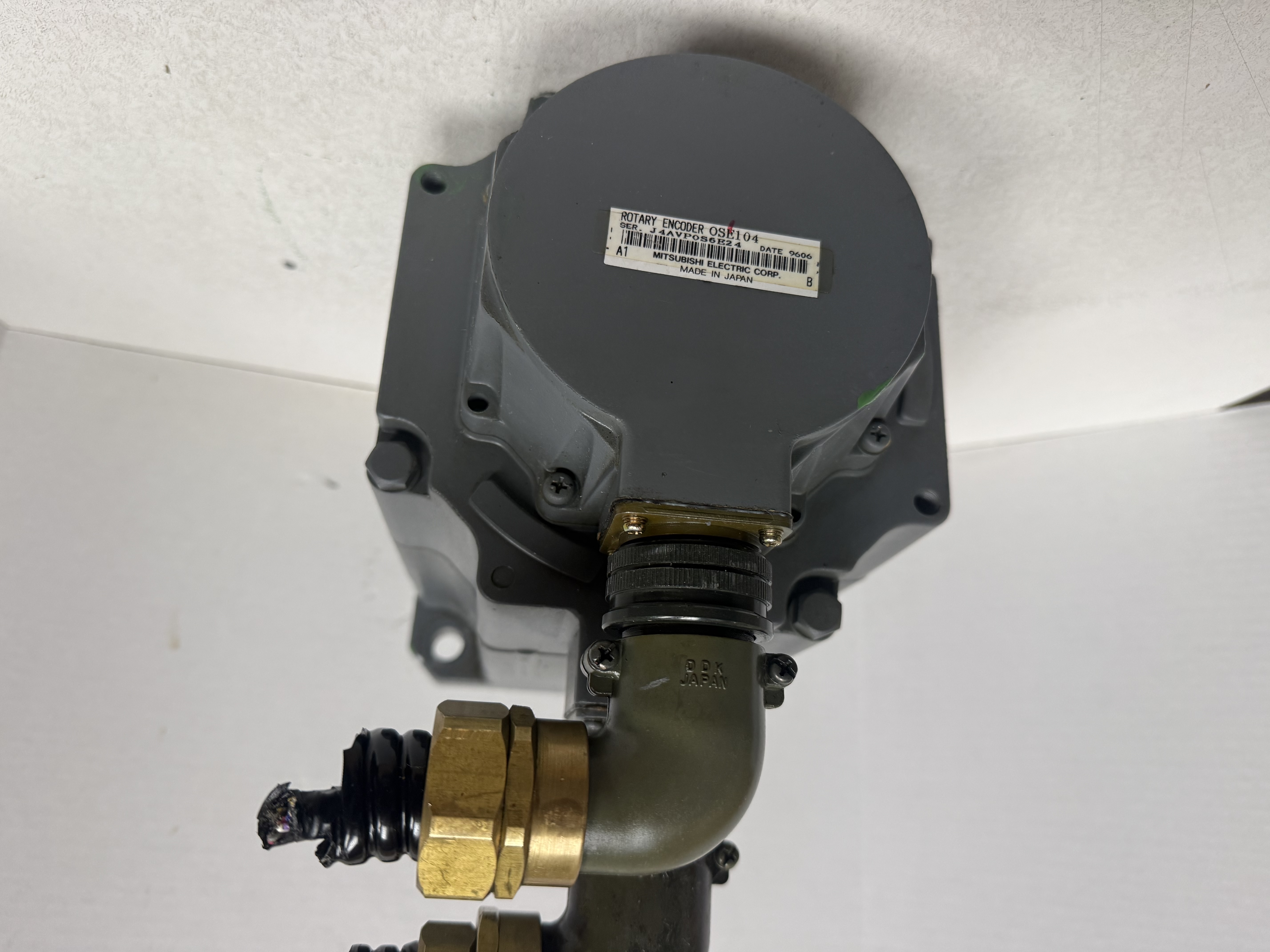 Used MITSUBISHI AC SERVO MOTOR HA200NC-S ENCODER OSE104 GHA-11