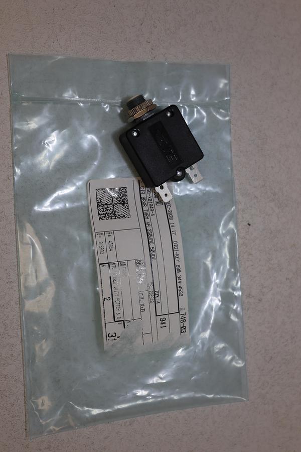 TE Connectivity W58-XB1A4A-4 4A Thermal Circuit Breaker Panel Mount NEW