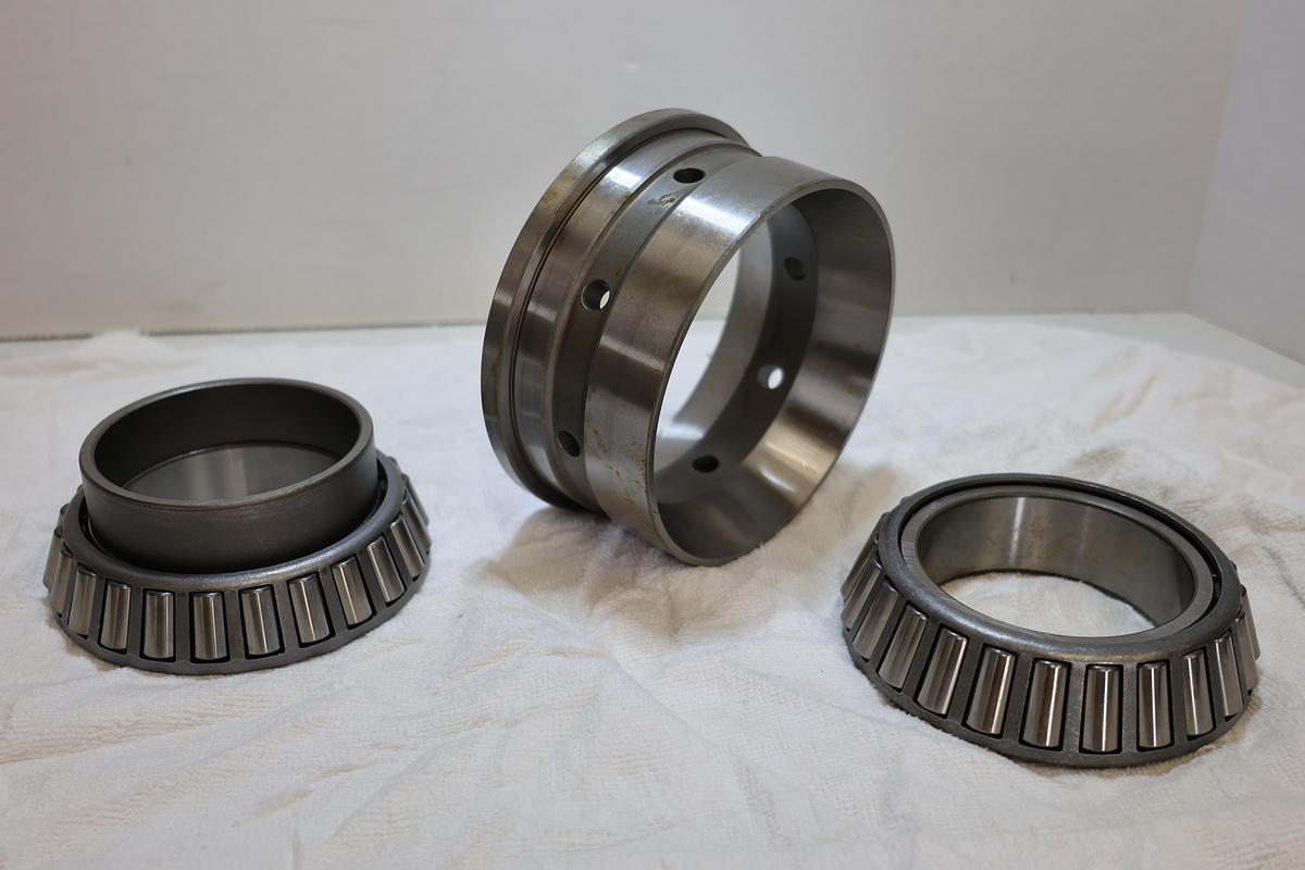 Eaton Fuller 21356 Koyo Tapered Roller Transmission Bearing Assembly NOS
