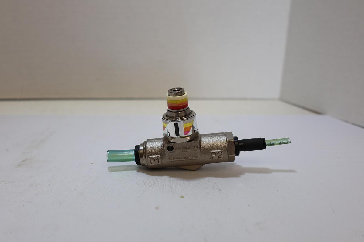 Used Used Pneumatic Flow Control / Shuttle Valve Assembly P1-P2 Push-to-Connect