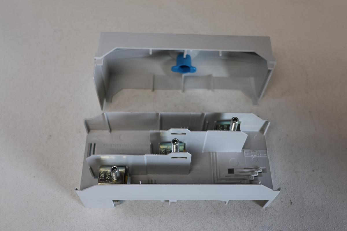 Used Wöhner 01243 Connecting Terminal Plate – 3 Pole Industrial Busbar Power Distribution USED GHA-184