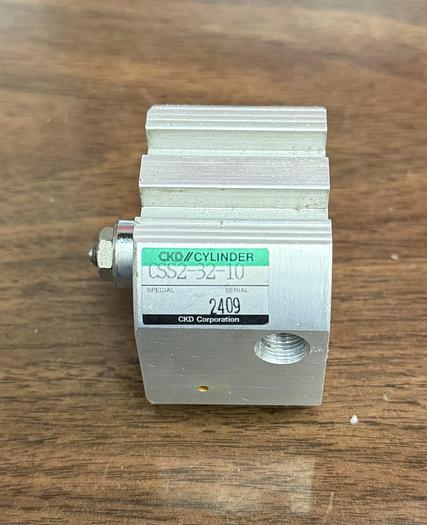 Used CKD CYLINDER CSS2-32-10 GHA-GS40