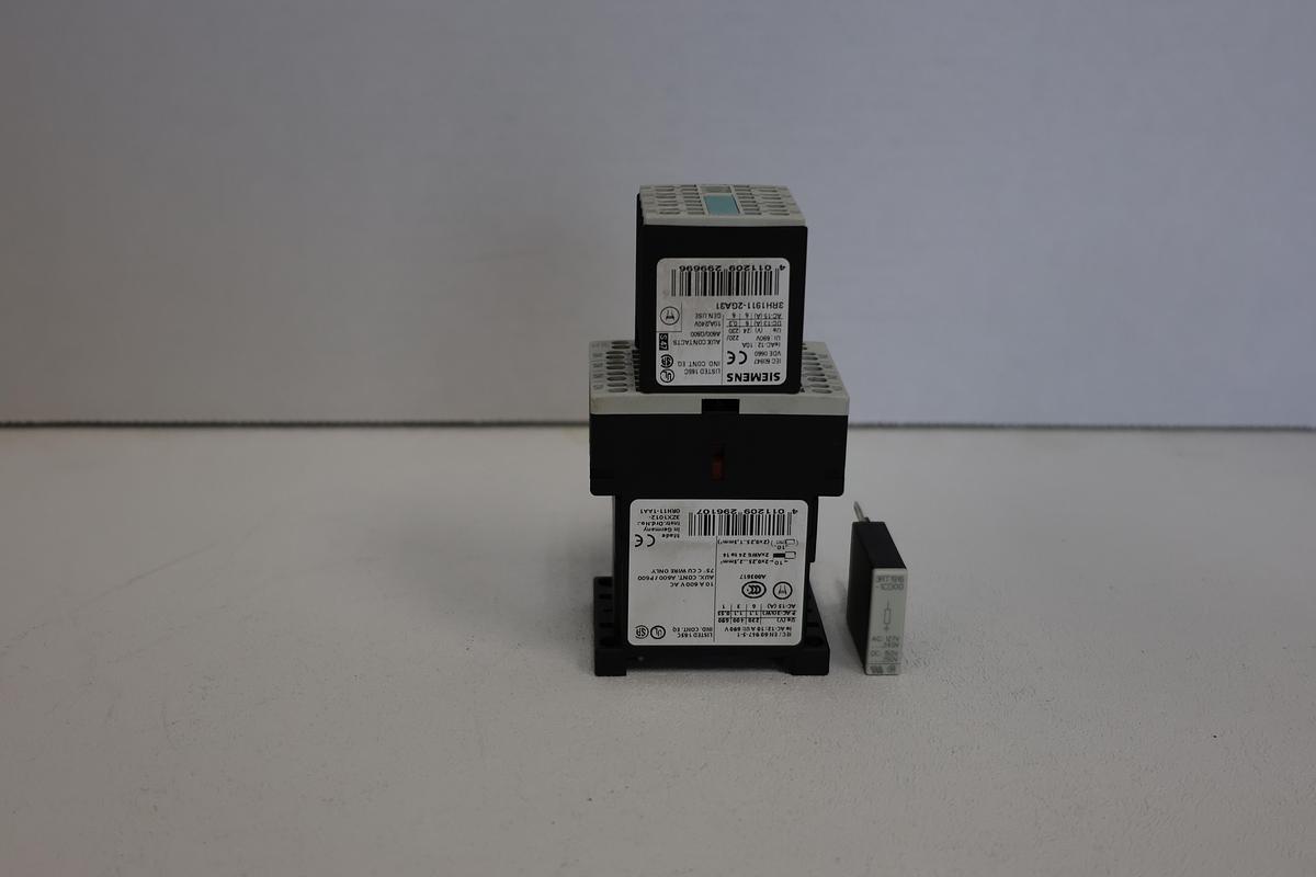 Used Siemens 3RH1140-2BB40 Relay w/ Aux 3RH1911-2GA31 + Suppressor GHA-187