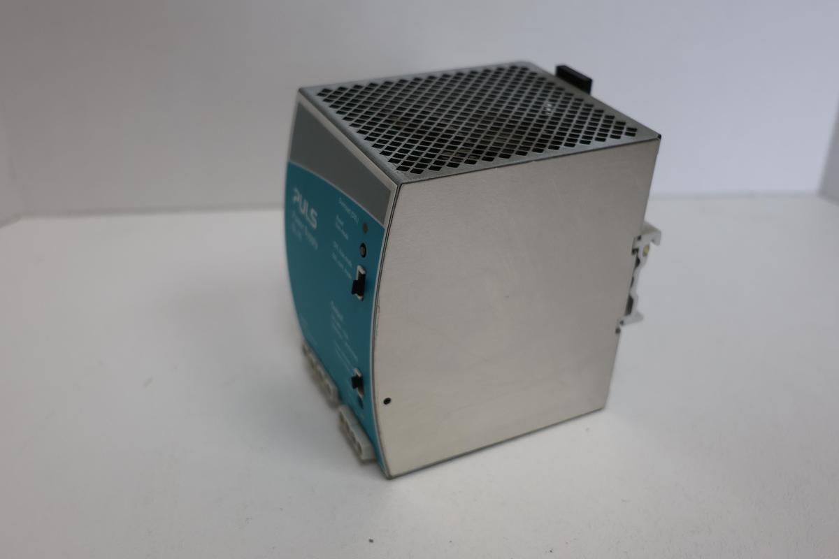 Used PULS Power Supply SL10.300 DIN Rail Switching Mode 400-500V, 0.8A/ Phase GHA-187