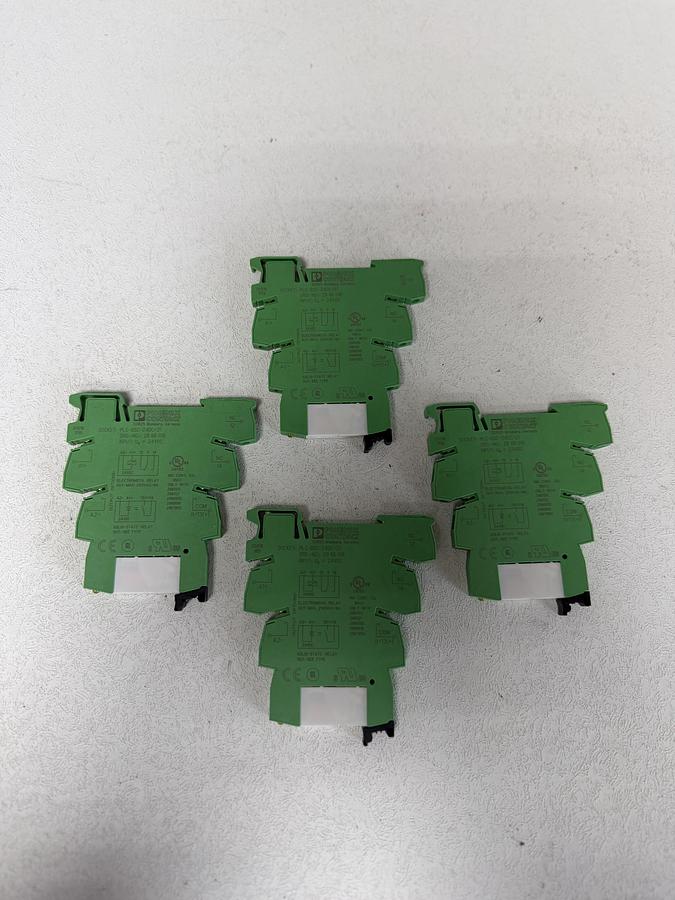 Used (Lot of 4) Phoenix Contact PLC-BSC-24DC/21 Relay Base w/ 2961105 Relay GHA-182