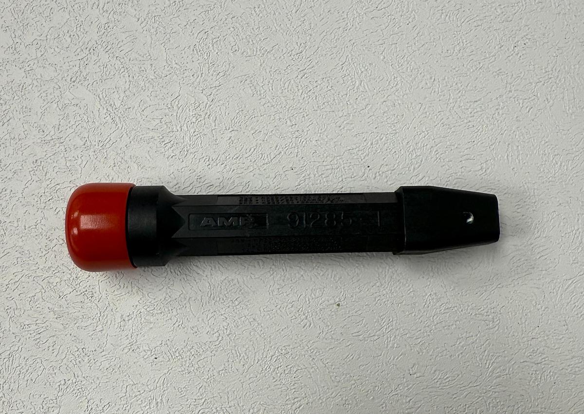 Used Amplimite 91285-1 Insertion/Extraction Tool for D-Sub & Other Terminals GHGC-9