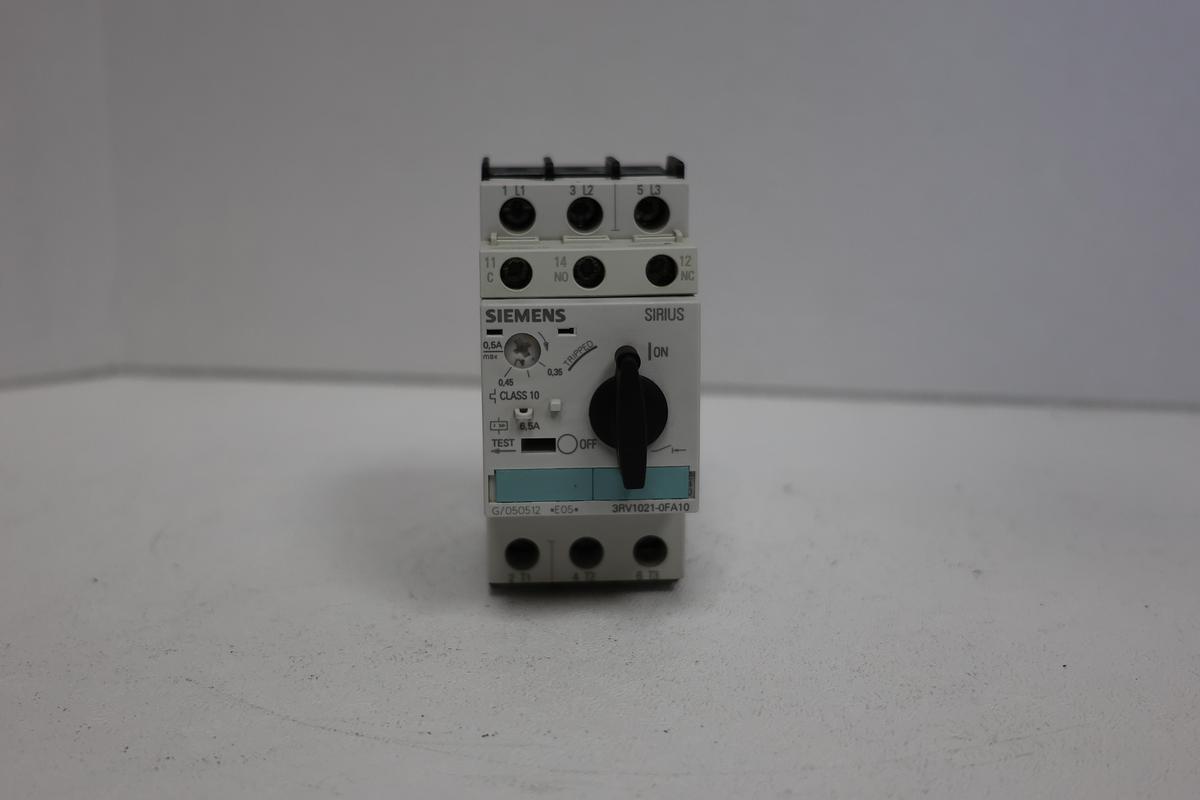 Used Siemens 3RV1021-0FA10 Motor Protection Circuit Breaker GHA-141