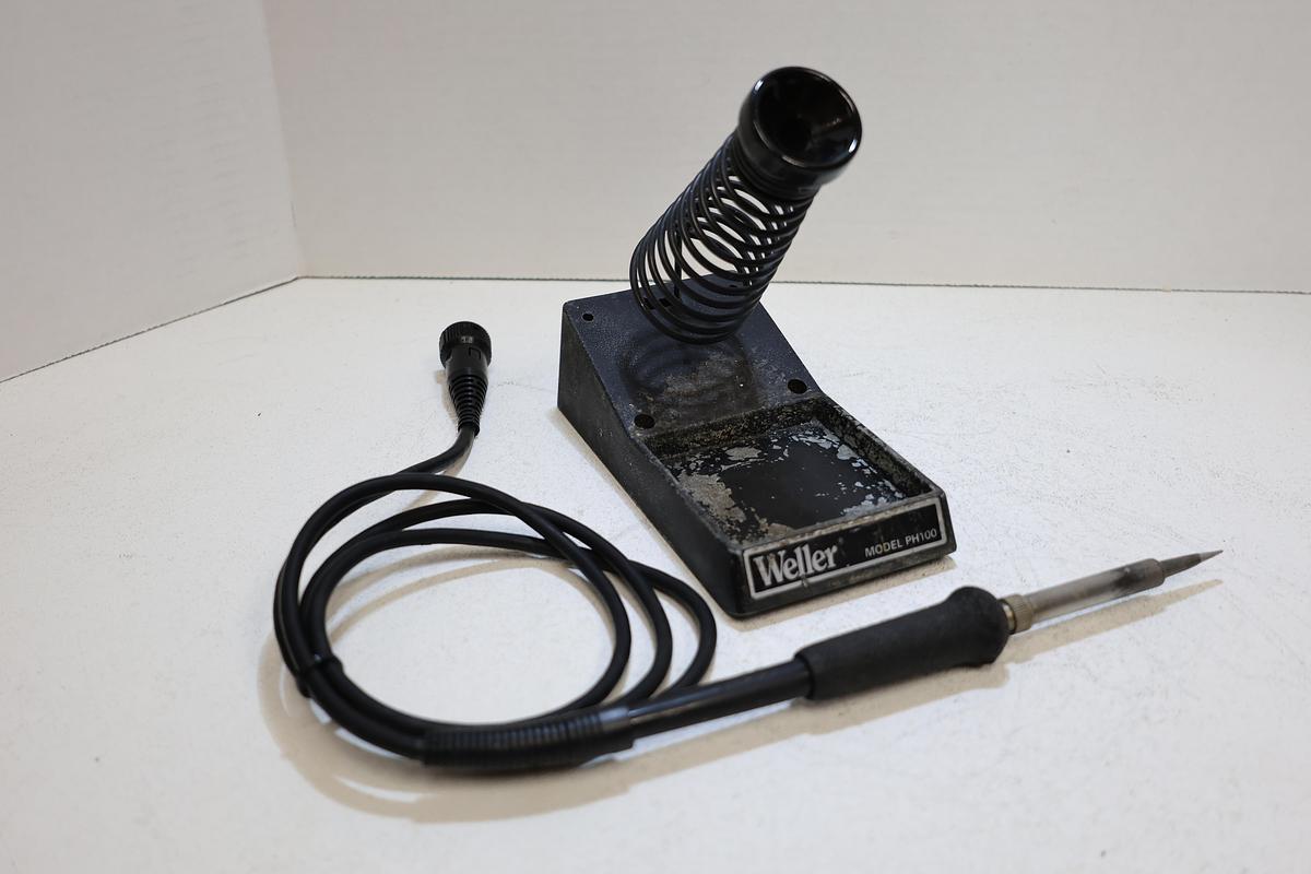 Used Weller I041 Soldering Iron Pencil w/ PH100 Stand & Cable Used