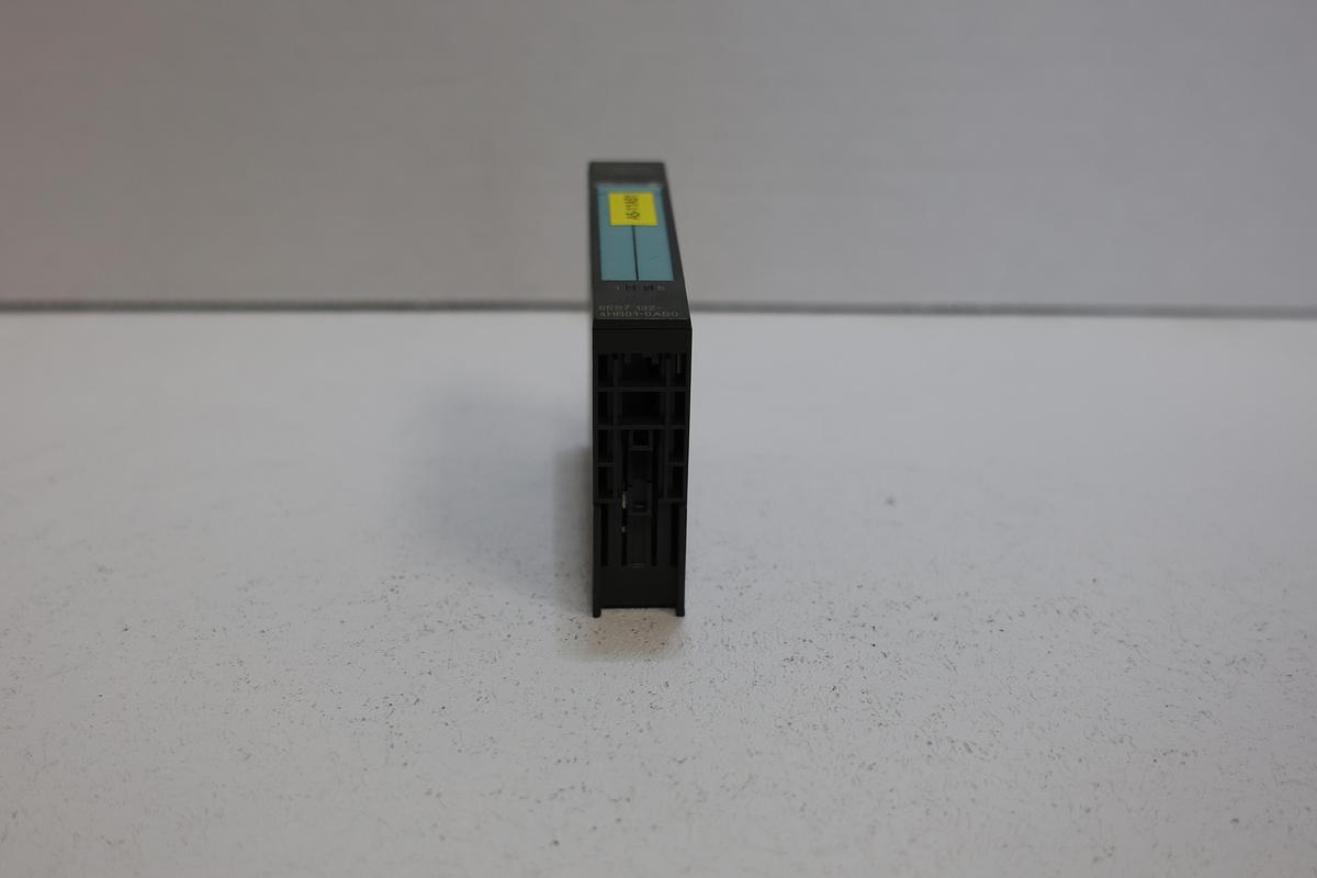 Used Lot of 2 Siemens 6ES7 132-4HB01-0AB0 ET200S 8DO Output Modules 24VDC GHC-34