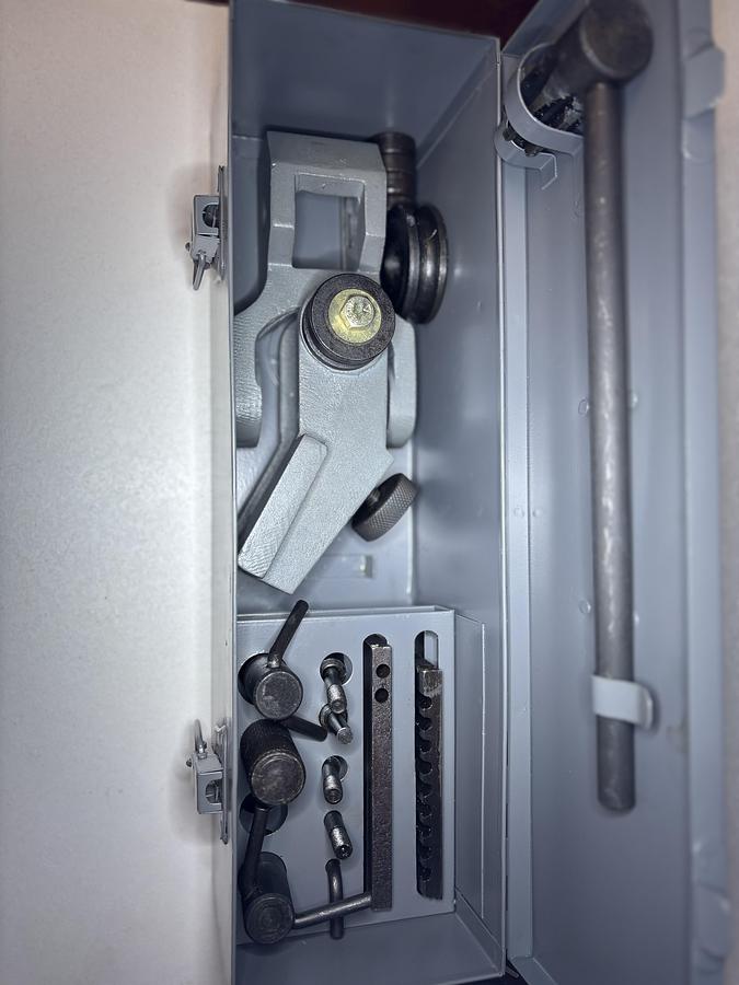 Used Metal Bender Tool GHC-33