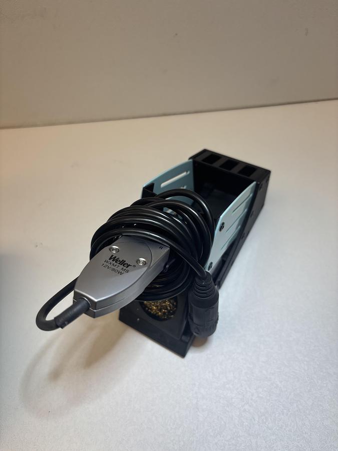 Used Weller 0053420298 - 120/24V ~ 50/60hZ 200W - W/ Hot Tweezers - GHC-26