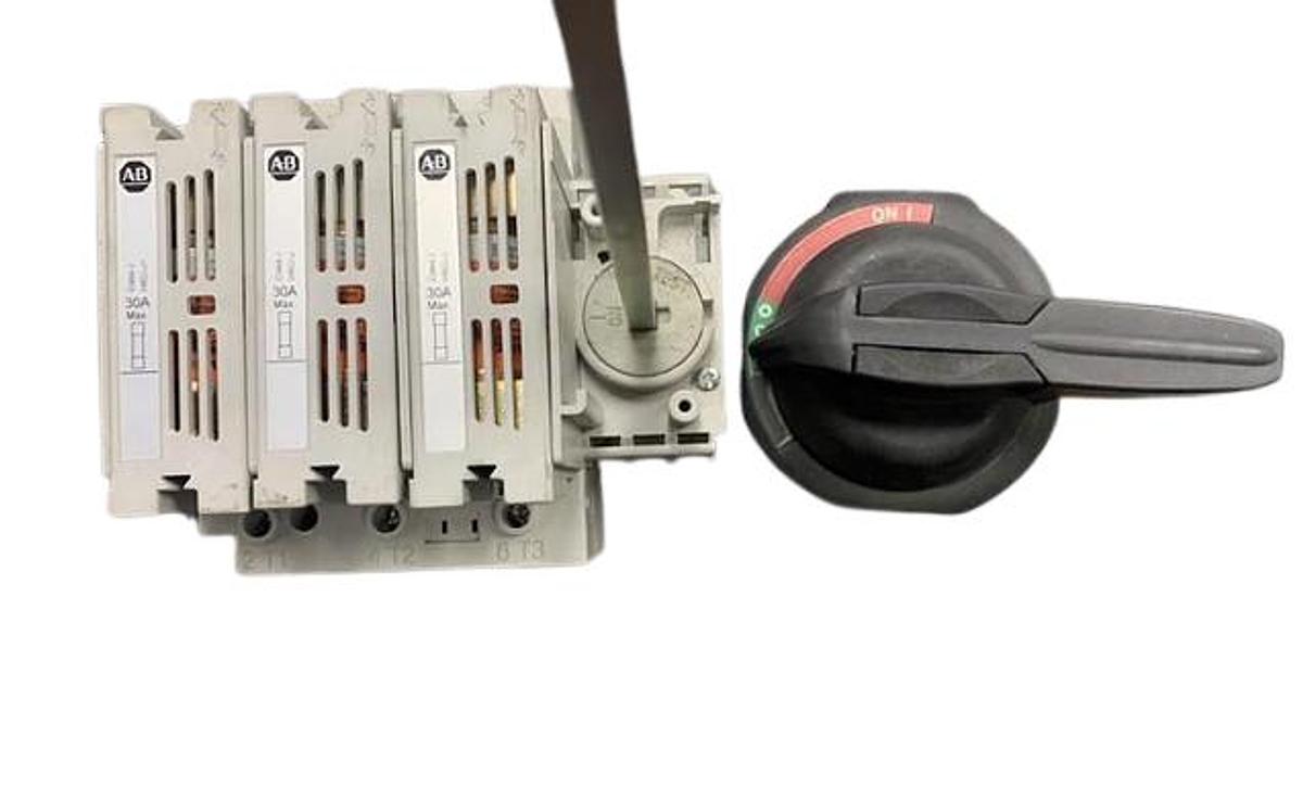 Used Allen-Bradley 194R-J30-1753 Disconnect Switch with Rod and Disconnect Lever