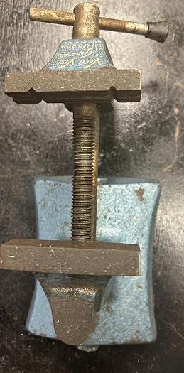 Used Vintage Vacu Vise 2-3/4" Benchtop Vacuum Base Vice - GHB-56
