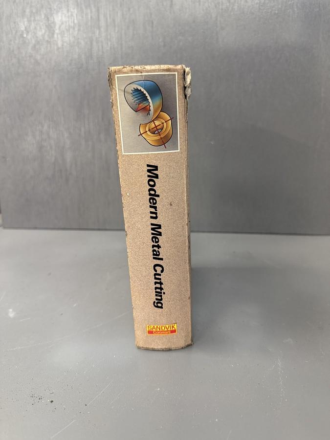 Used MODERN METAL CUTTING: A PRACTICAL HANDBOOK:USED HARDBACK SANDVIK 1996 GHA-SS6
