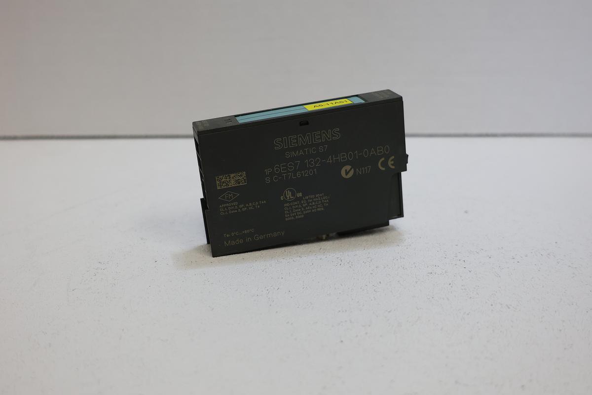 Used Lot of 2 Siemens 6ES7 132-4HB01-0AB0 ET200S 8DO Output Modules 24VDC GHC-34