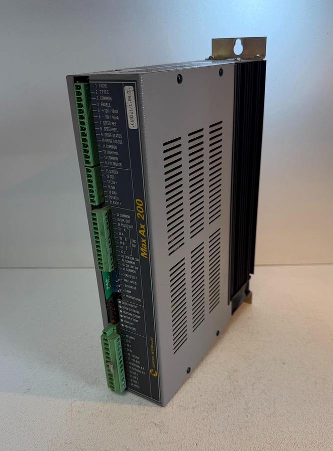 Used Control Techniques MaxAx 200 Servo Drive 220V 3-Phase P/N 7.31.811 GHA-187