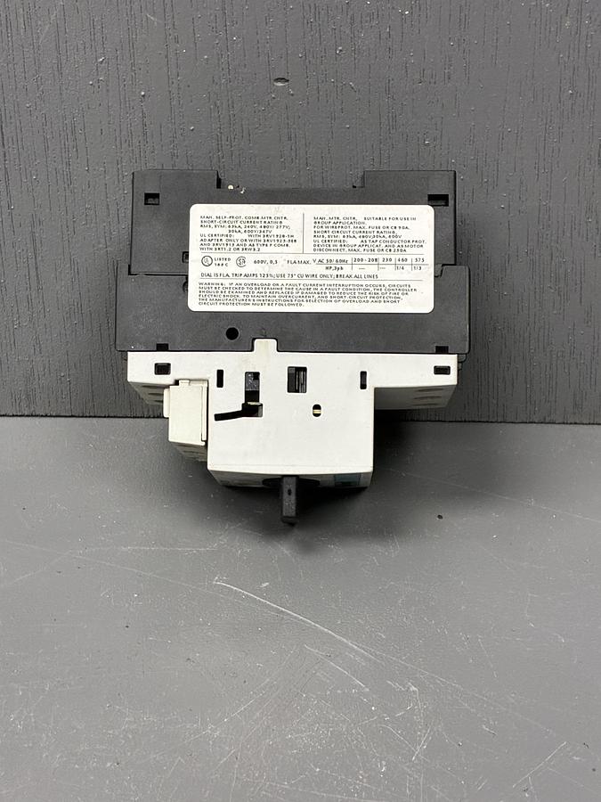 Used Siemens 3RV1021-0FA10 Motor Protection Circuit Breaker GHA-141
