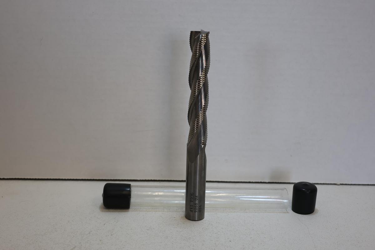 Used R & B Tool 9068 UR Solid Carbide Rougher End Mill New