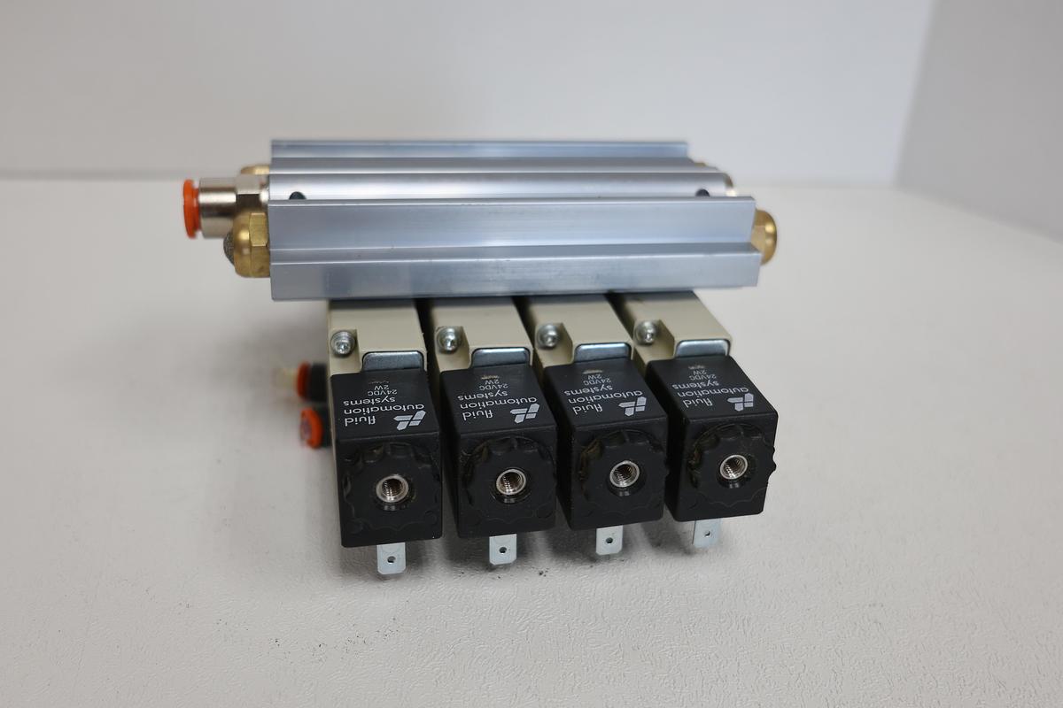 Used Metal Work Pneumatic Valve Manifold + Pneumatic Cylinder + Solenoid Valves – Fluid Automation Systems – 24VDC – 10 Bar GHA-188