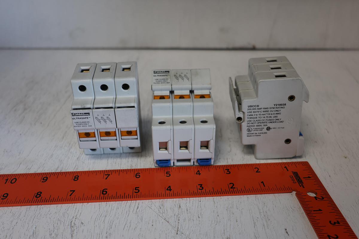 Used (Lot of 3) Ferraz Shawmut USCC31/ Y218038 Fuse 