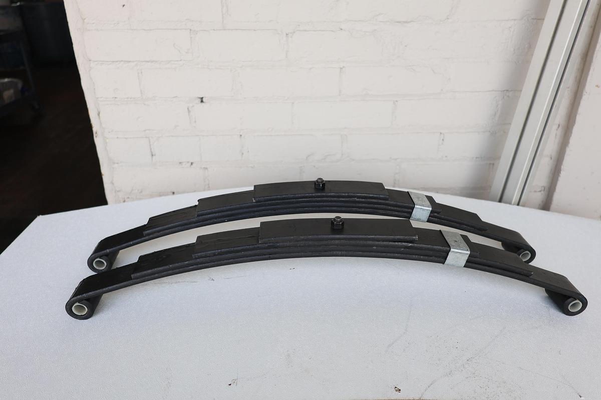 Used Lot 2 Rockwell American 25.5" Double Eye Trailer Leaf Springs 4 Leaf 1-5/8"