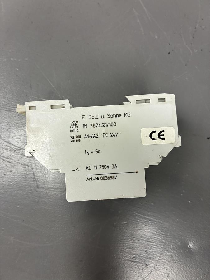 Used E. Dold u. Söhne KG IN 7824.21/100 (0036387) 0,5s Delay Module GHC-37