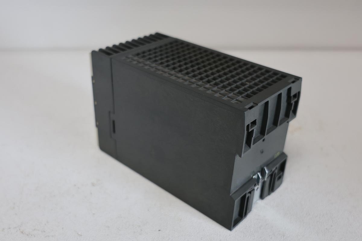 Used Siemens 3TK2806-OBB4 Safety Relay – Reliable Industrial Control Component GHC-26