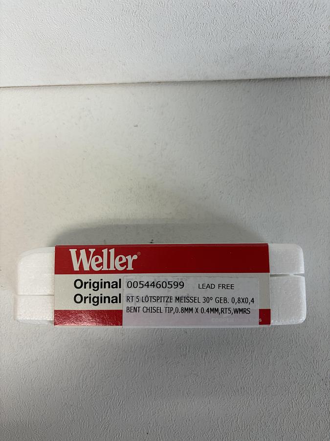 Used Weller Bent Chisel tip  0.8mm x 0.4mm RT5