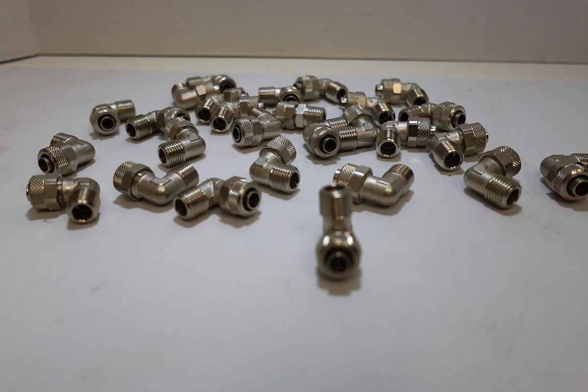 Lot of 27 Pneumatic Elbow Push-to-Connect Fittings M14 x 9/32" OD New