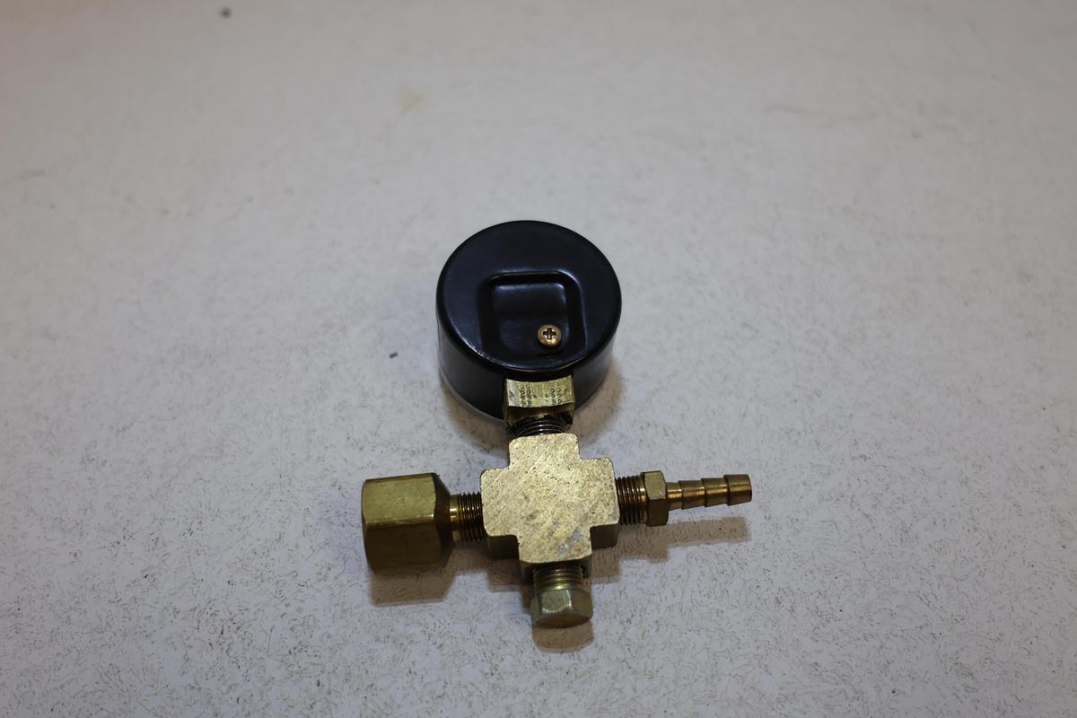Used Ashcroft 0-30 inHg Vacuum Gauge Brass Manifold Hose Barb Assembly Used