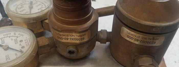 Used Dome Loaded High Flow Regulator 6235032-82-000 Gas Delivery System - GHB-58
