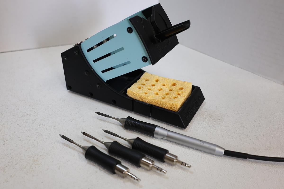 Used Weller WX2 200W Soldering Station w/ WXMP-MS Iron Stand & Tips Tested