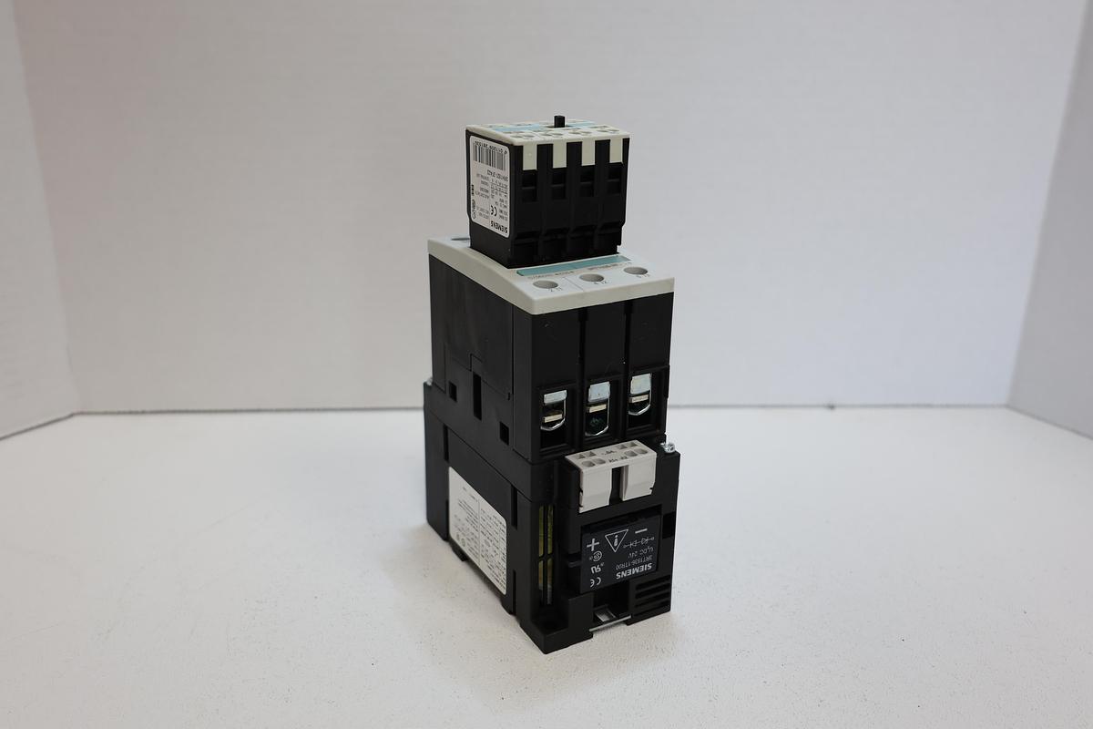 Used Siemens 3RT1035-3BW40 Contactor w/ 3RH1921-2FA22 & 3RT1936-1TR00 Used