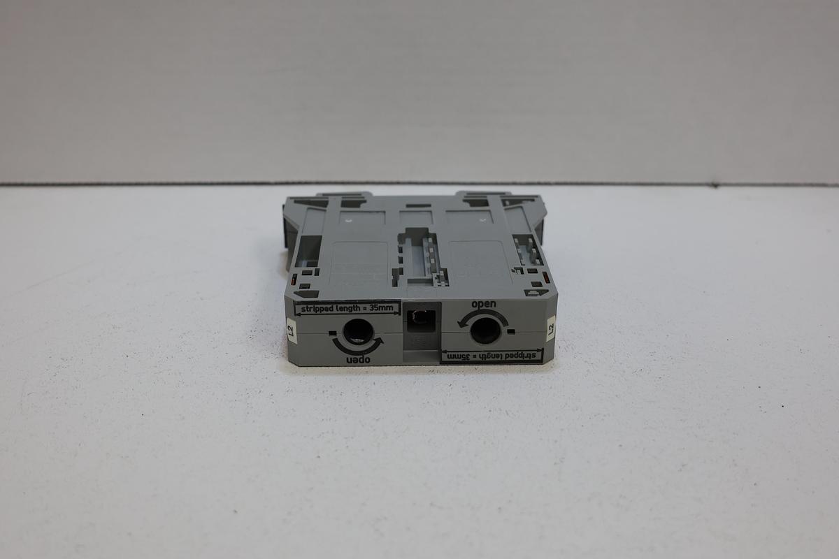 Used WAGO 285 Power Terminal Block 35mm²-95mm² DIN Rail Mount GHC-07