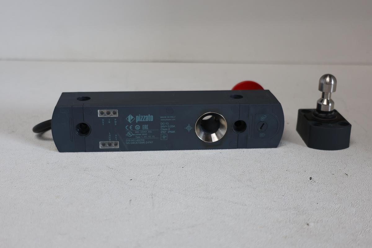 Used Pizzato industrial safety lock switch IP67 and IP69K rated NSD4CE1SM0.2-F41 GHA-187