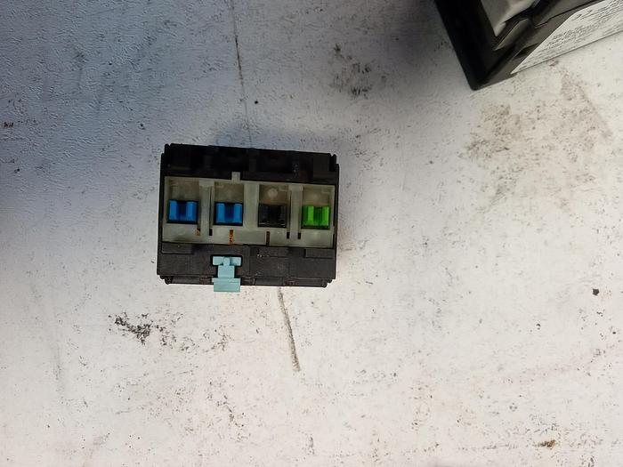 Used SIEMENS 3RT1024-3A Contactor 24V Coil 3RH1921-2FA22 GH118