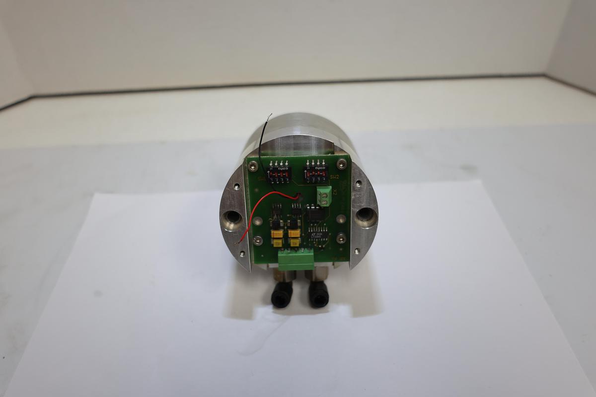 Used Industrial Electronic Control Module Analog Devices LT1114S Pneumatic Assembly