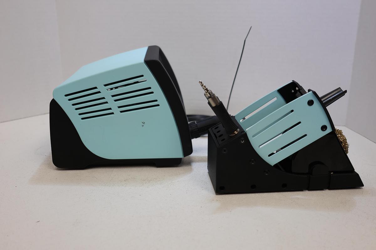 Used Weller WX2 200W Soldering Station w/ WXMP-MS Iron Stand & Tips Tested