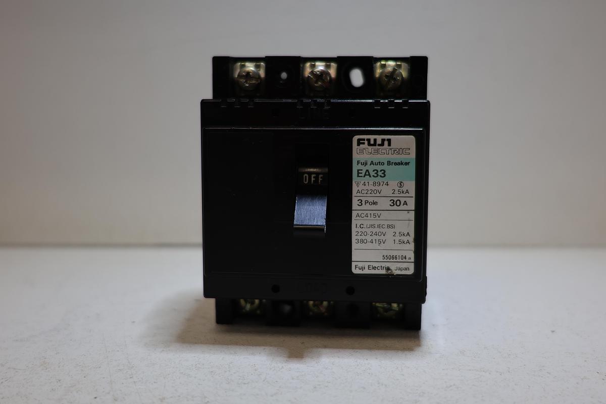Used Fuji Electric EA33 Auto Circuit Breaker 3 Pole 30A MCCB AC220V / AC415V GHA-186