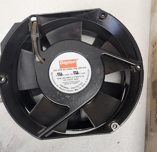 Used Dayton 239 CFM AC AXIAL FAN 4WT43A 240-220V 26/25W -GHA-131