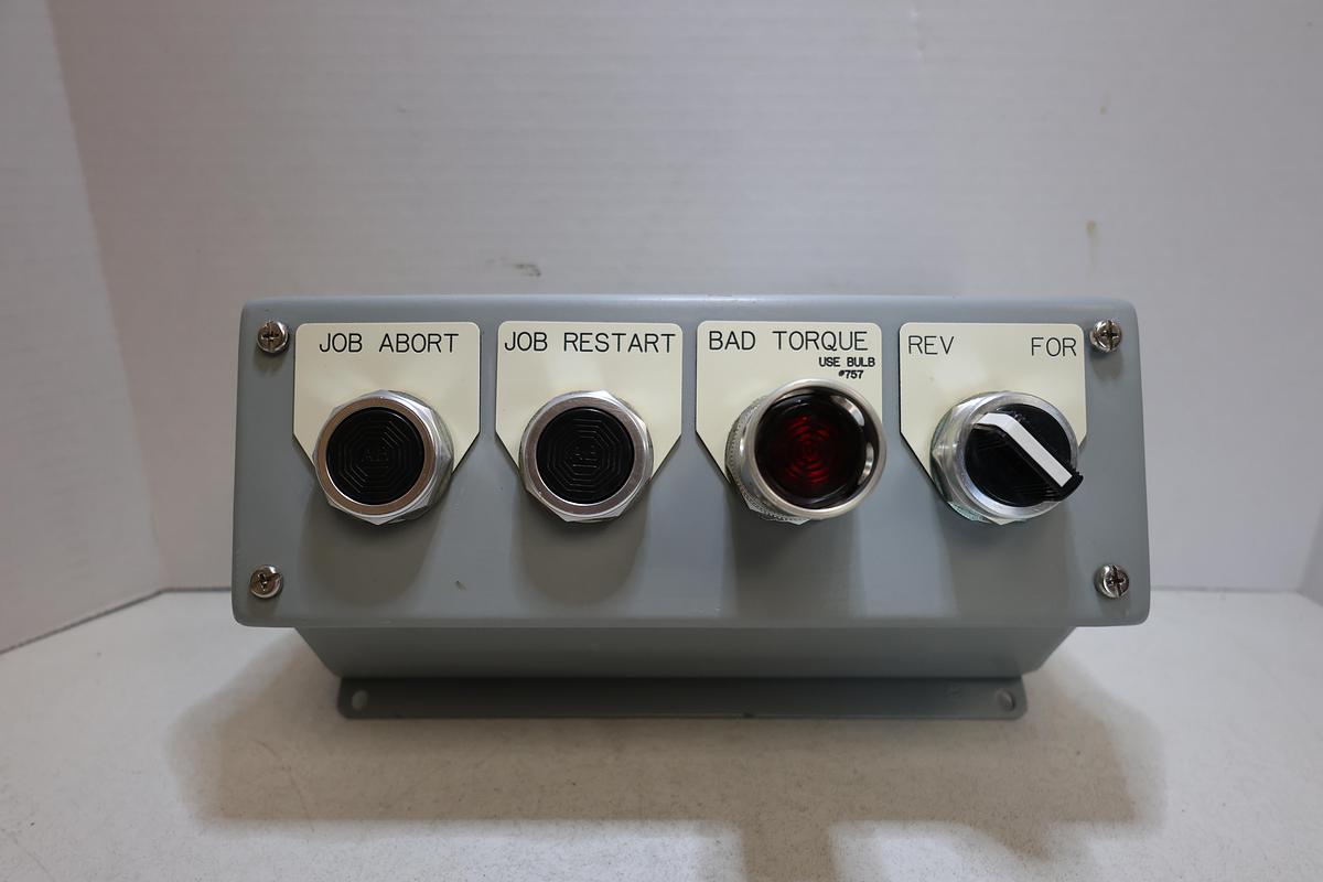 Used Allen-Bradley Industrial Control Box Job Abort Restart Rev/For Selector