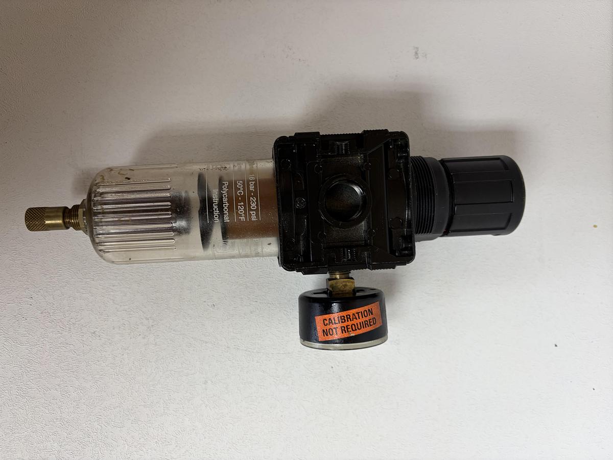 Used Rexroth Pressure regulating valve 0821300353