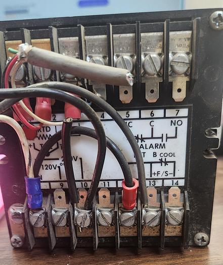 Used OMEGA 4201-PF1 DIGITAL CONTROLLER 120 / 240VAC - GHA-49