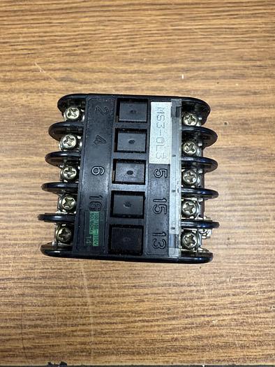 Used FUJI ELECTRIC SRCa3631-05(4a1b) MAGNETIC CONTRACTOR 200-240V GHA-52