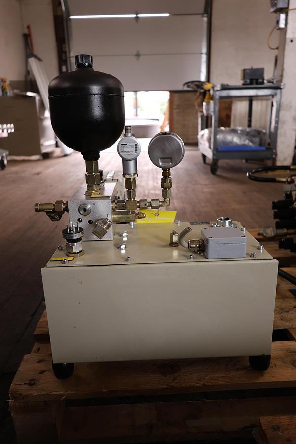 Used Mewesta Hydraulik Hydraulic Power Unit HPU 400V 3kW Accumulator 2750RPM