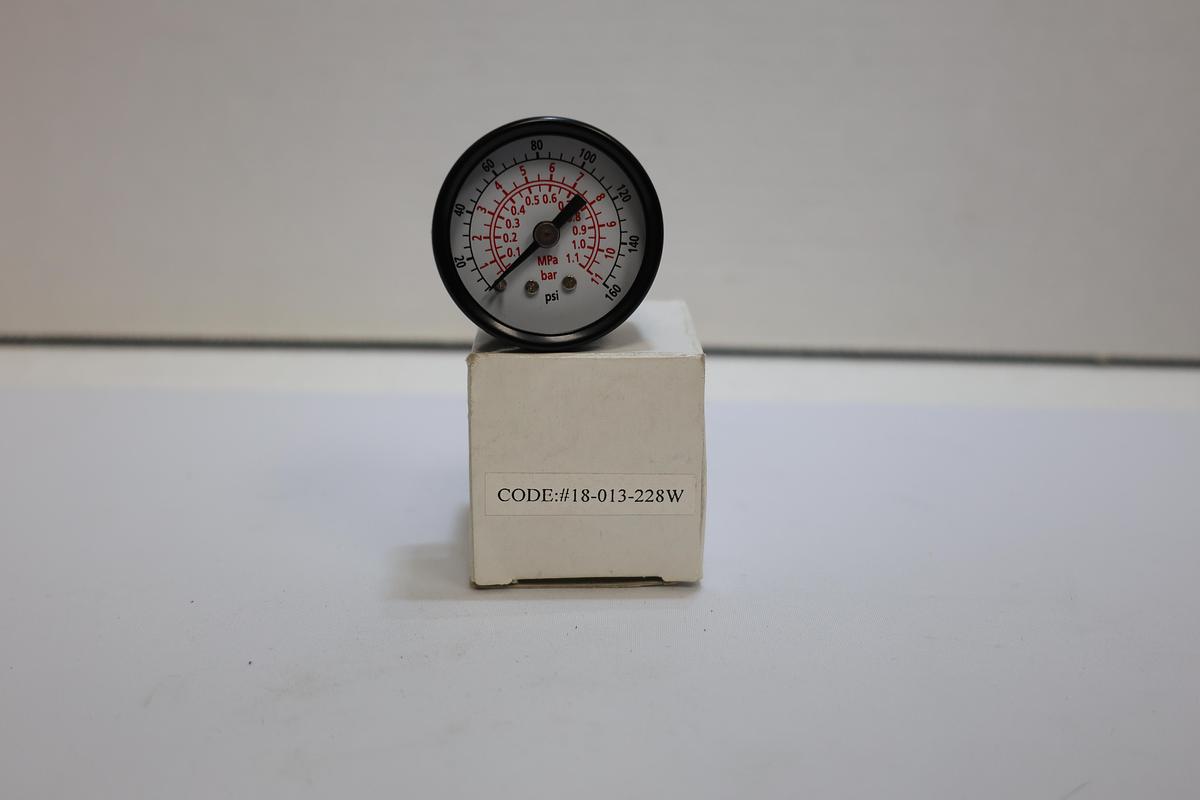 160 PSI Pressure Gauge MPa Bar PSI White Face Rear Mount NOS 18-013-228W