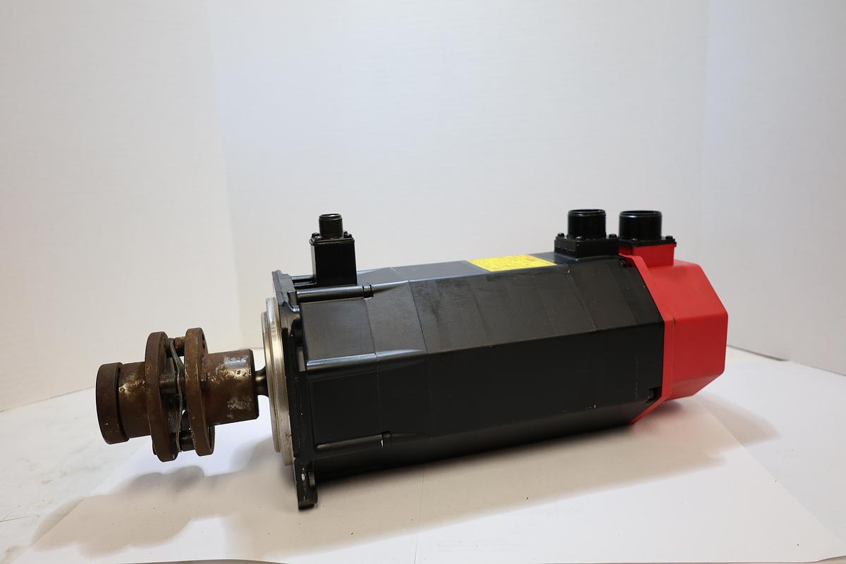 Used Fanuc A06B-0127-B177 AC Servo Motor 0S/2000 1kW 2000RPM w/Brake Used