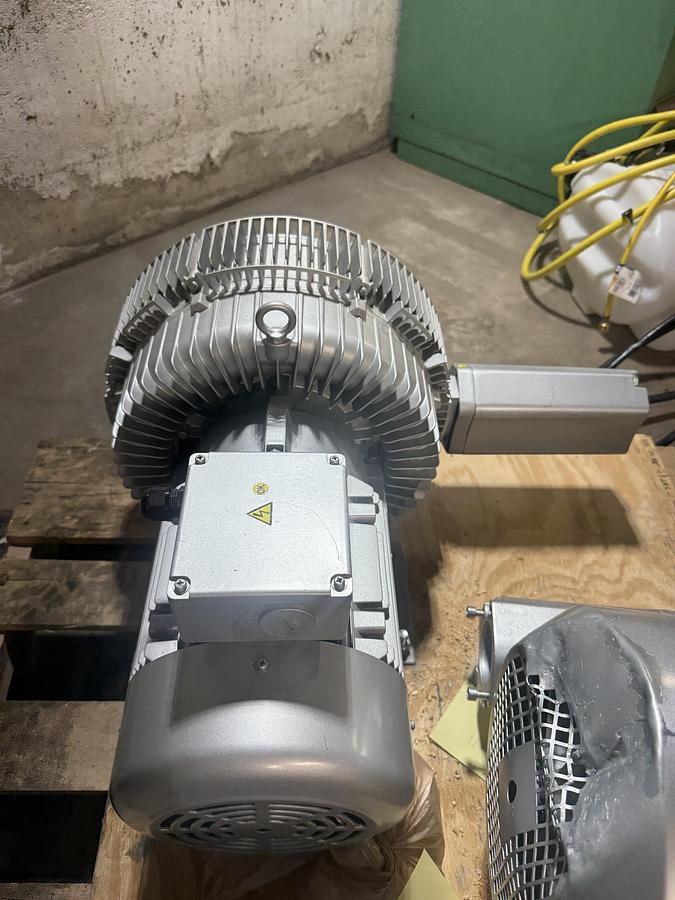 Used Fuji Electric 2VFB50-6.16-7W Ring Compressor Regenerative Blower 